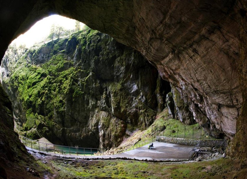 Moravian Karst (Moravský kras), Near Blansko, South Moravia, Czech Republic (Czechia)